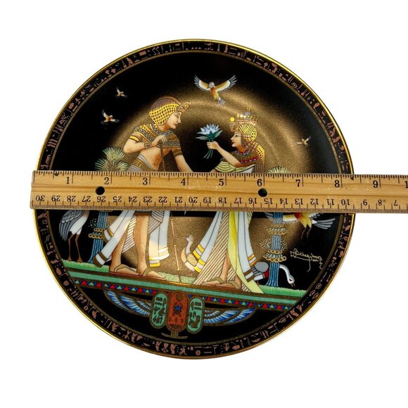 Set Of 2 Egyptian Decorative Collector Plates with Hieroglyphic Script - Picture 11 of 15